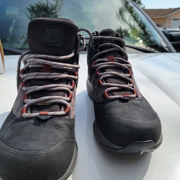 Merrell Zion Mid Waterproof Black Men's Hiking Boots J16885 - Picture 3 of 5